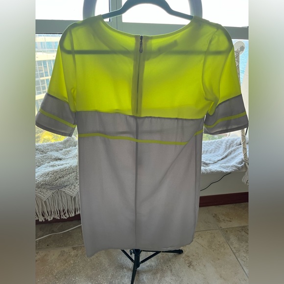 Mini dress - Picture 3 of 3